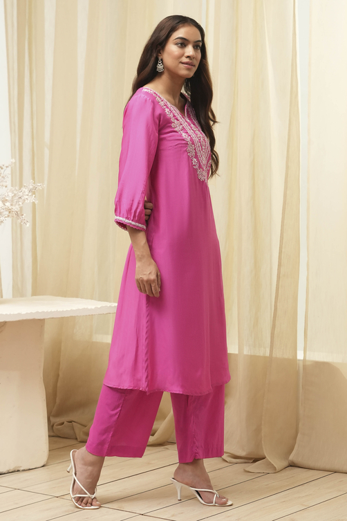 Pink Embroidered Straight Kurta Set image number 5