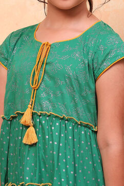 Green Cotton Printed Tiered Festive Flared Suit Set image number 1
