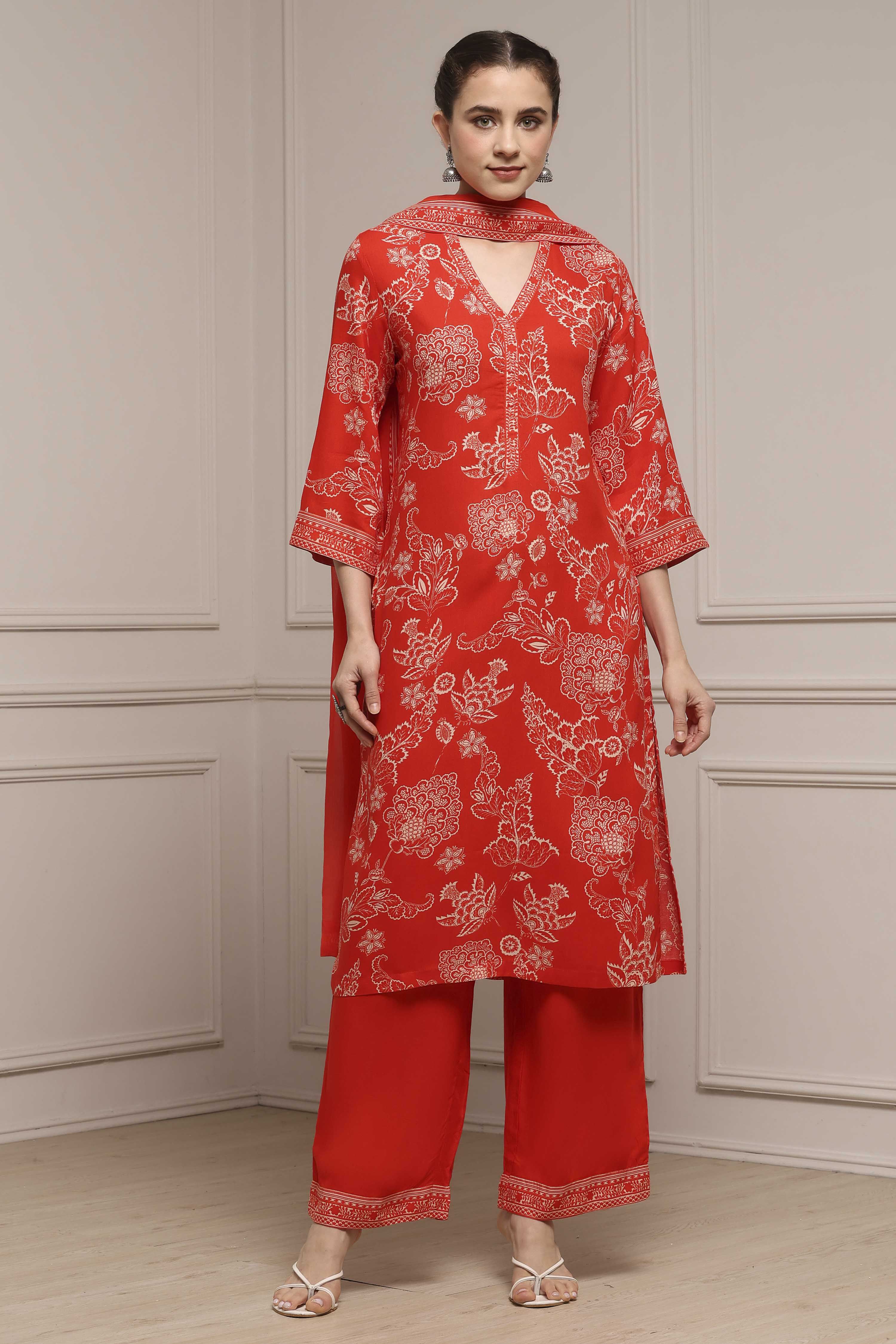 Red Floral Printed Straight Suit Set image number 0