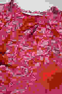 Red Cotton Blend Printed Kurti image number 5