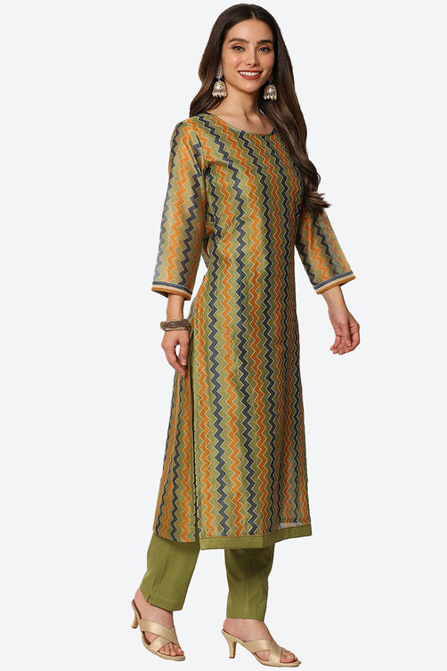 Blue Unstitched dress material Suit Set image number 5