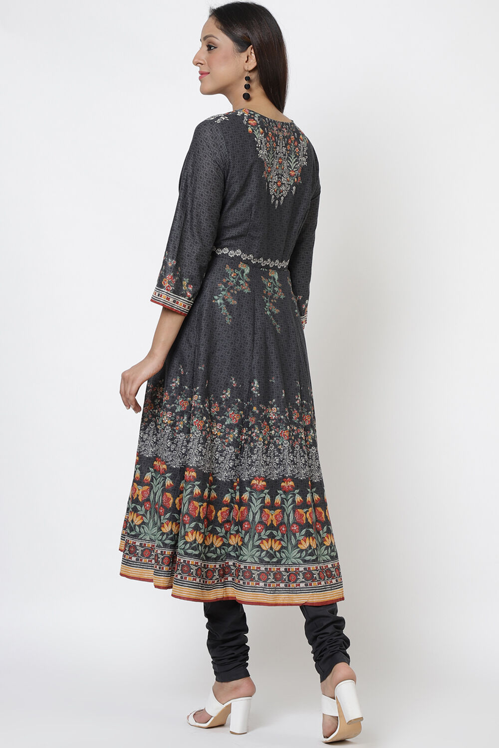 Red Cotton Anarkali Kurta Churidar Suit Set image number 7