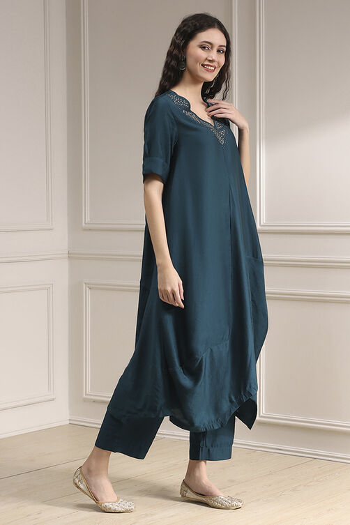 Burnt Orange Dyed Asymmetric Kurta Set image number 5