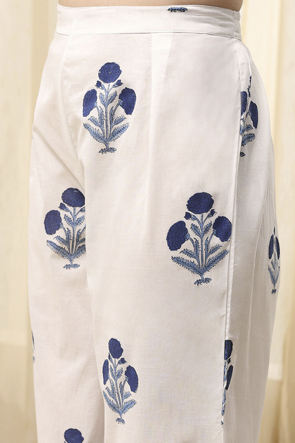 Blue Cotton Unstitched Suit Set image number 3