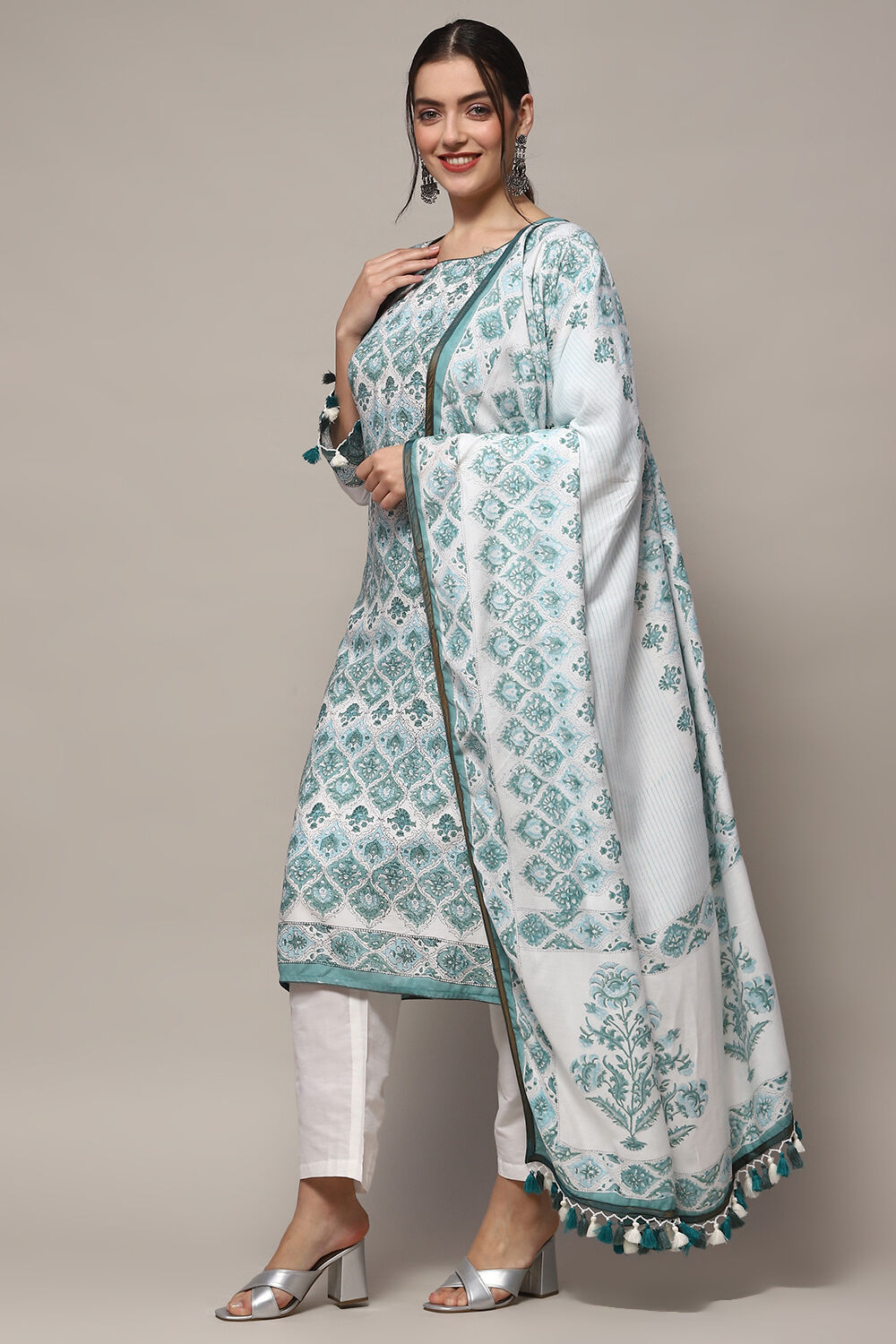 White Green Muslin Unstitched Suit set image number 5