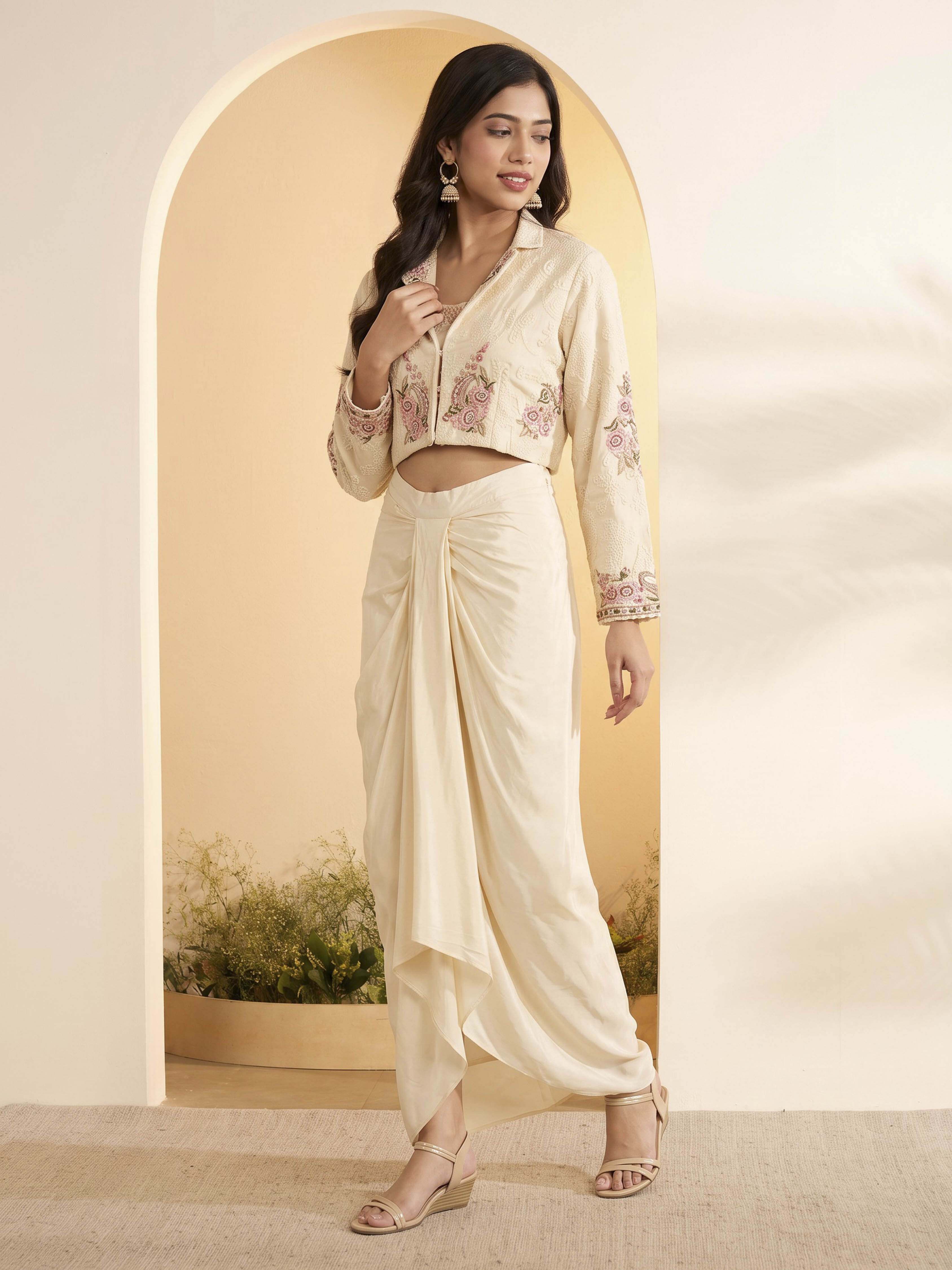 White Viscose Rayon Layered Fusion Set image number 2