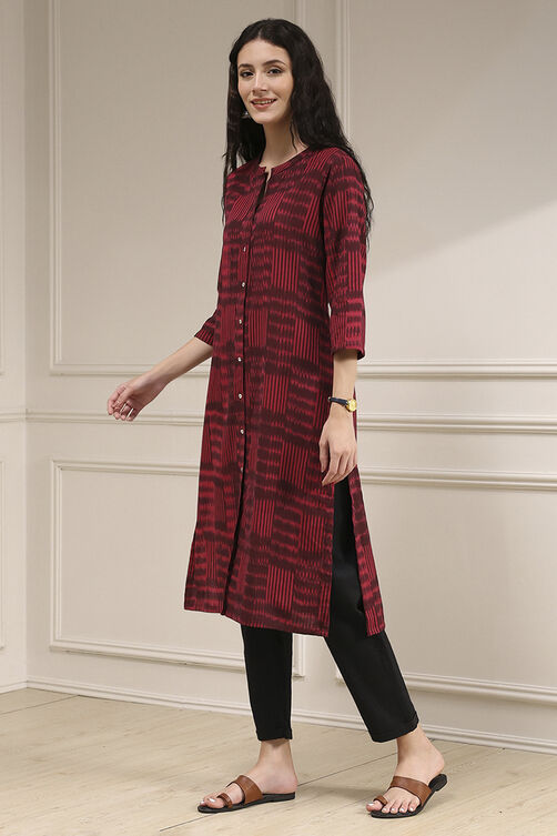 Maroon Cotton Ikat Straight Kurta image number 2