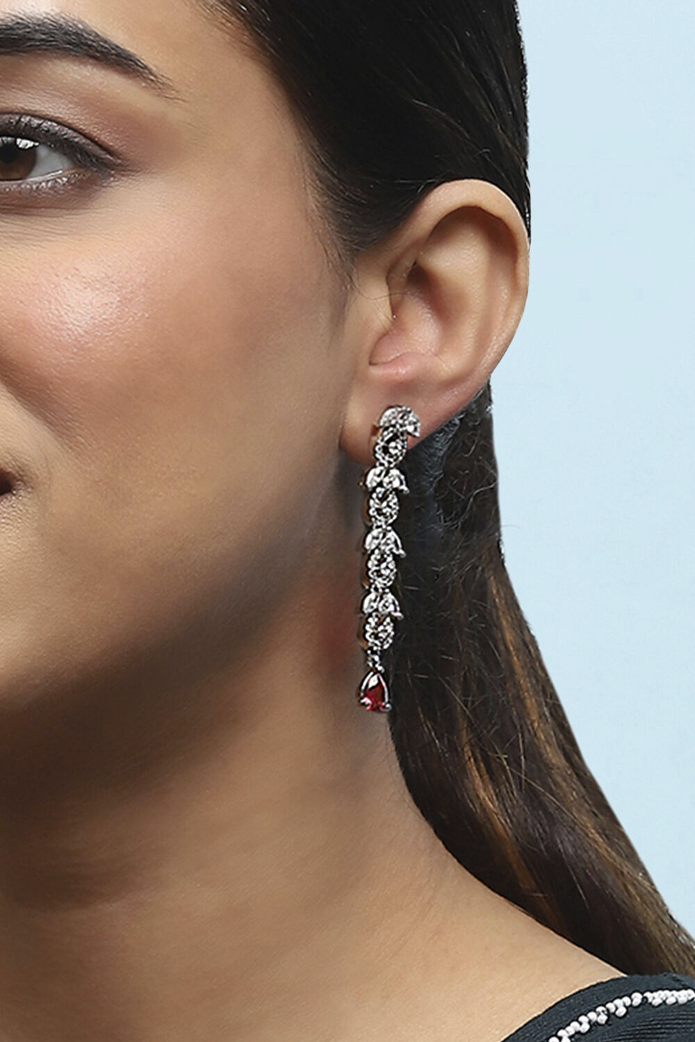 Red Brass Drop & Danglers image number 3