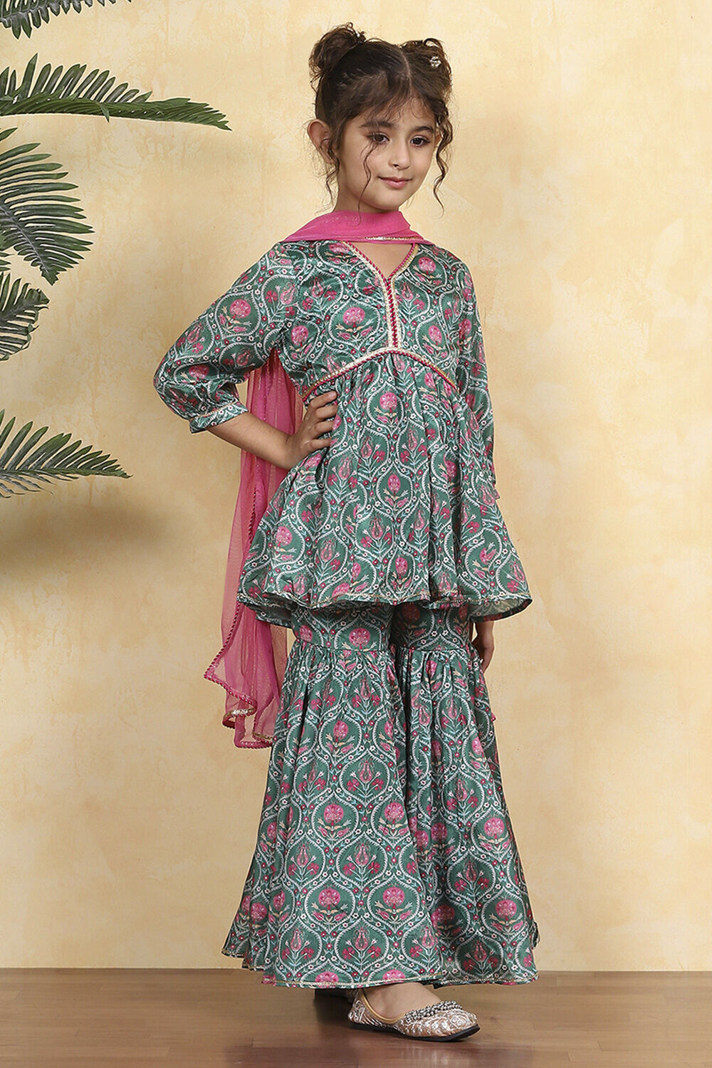 Green Polyester Printed Flared Sharara Suit Set image number 5