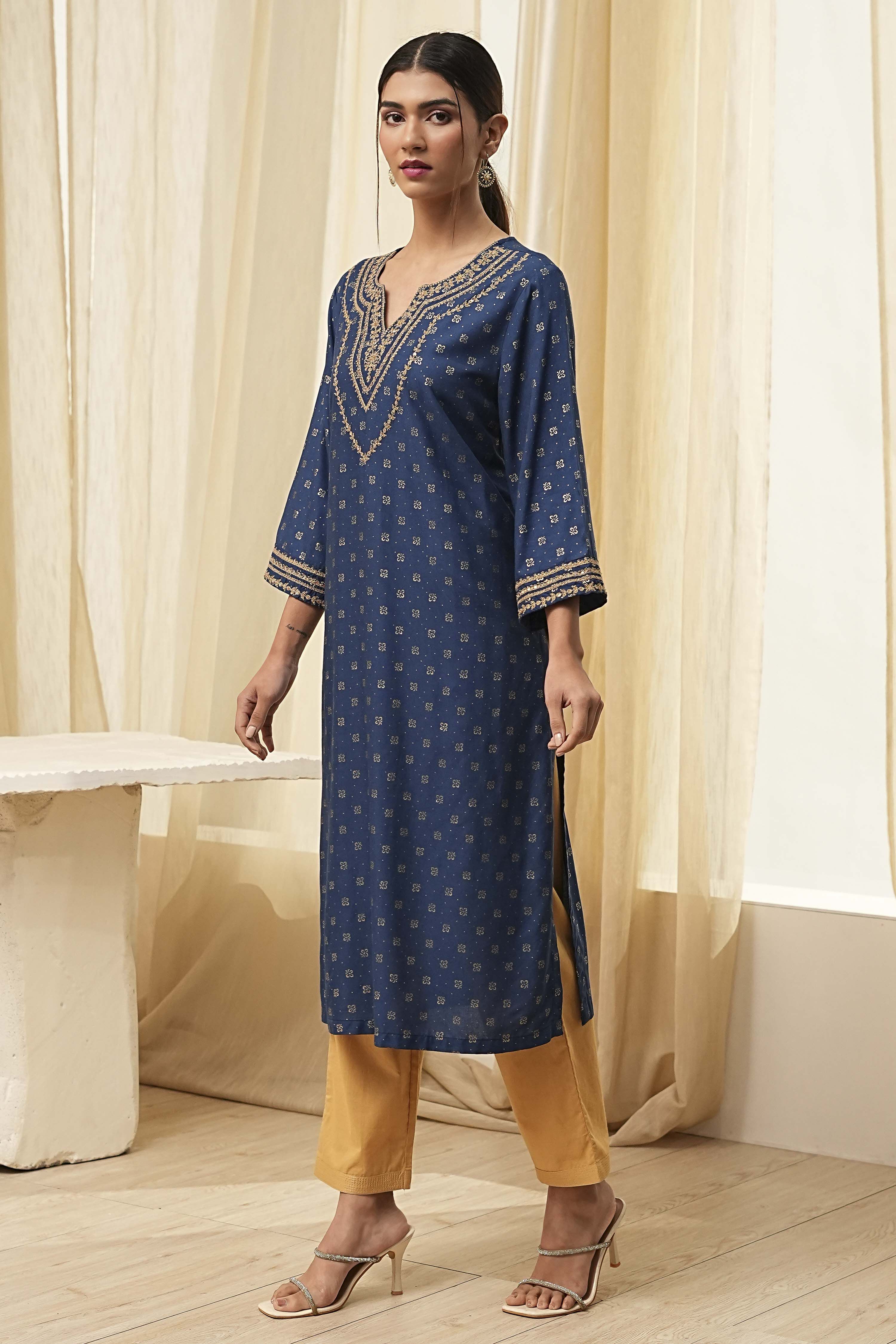 Blue Printed Straight Kurta image number 2