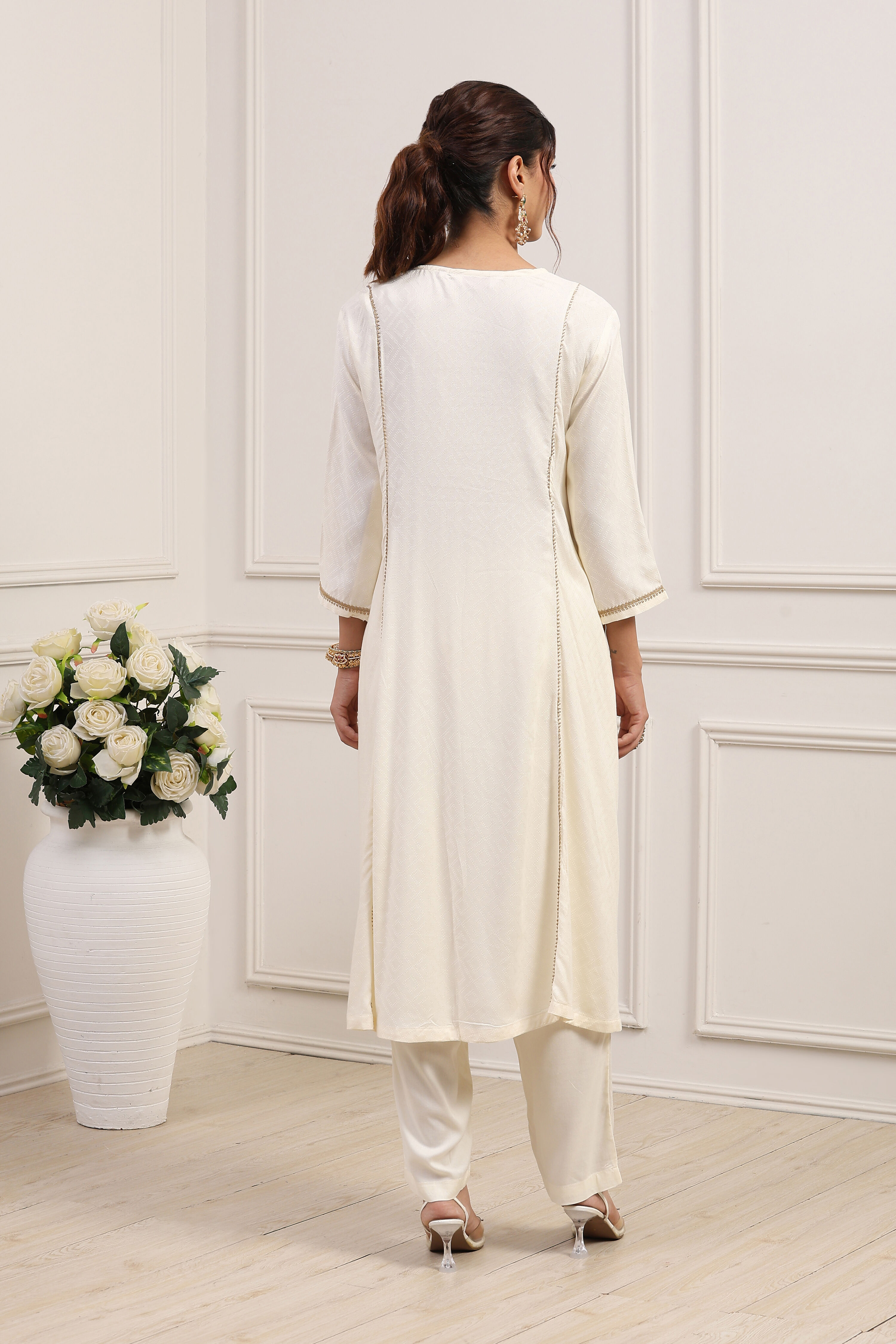 White Viscose Rayon Yoke Design Kalidar Kurta Set image number 4