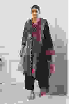 Black Cotton Printed Straight Suit Set image number 6