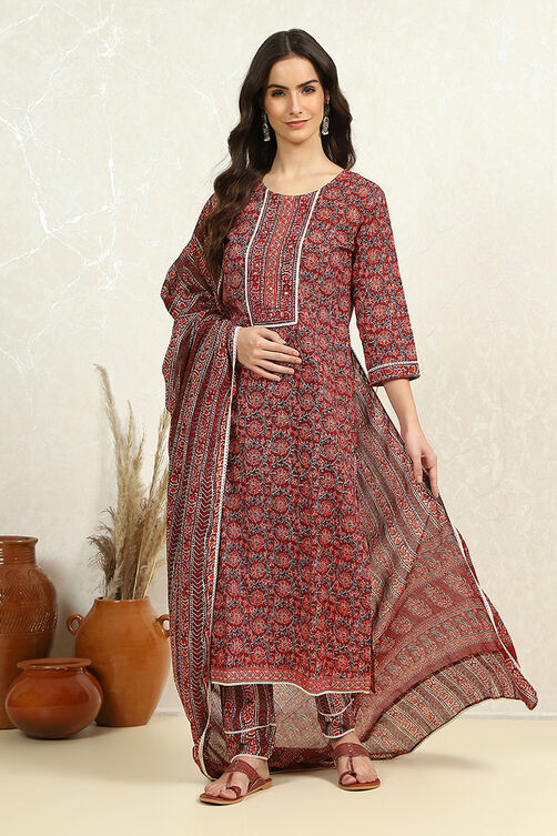Green Cotton Floral Printed Unstitched Suit Set image number 1
