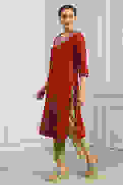 Red Solid Straight Kurta image number 2