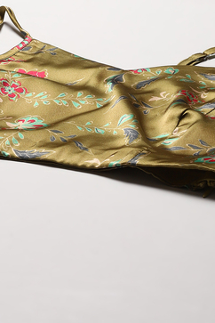 Green Pre-Draped Saree & A Stitched Blouse With Floral Prints image number 1