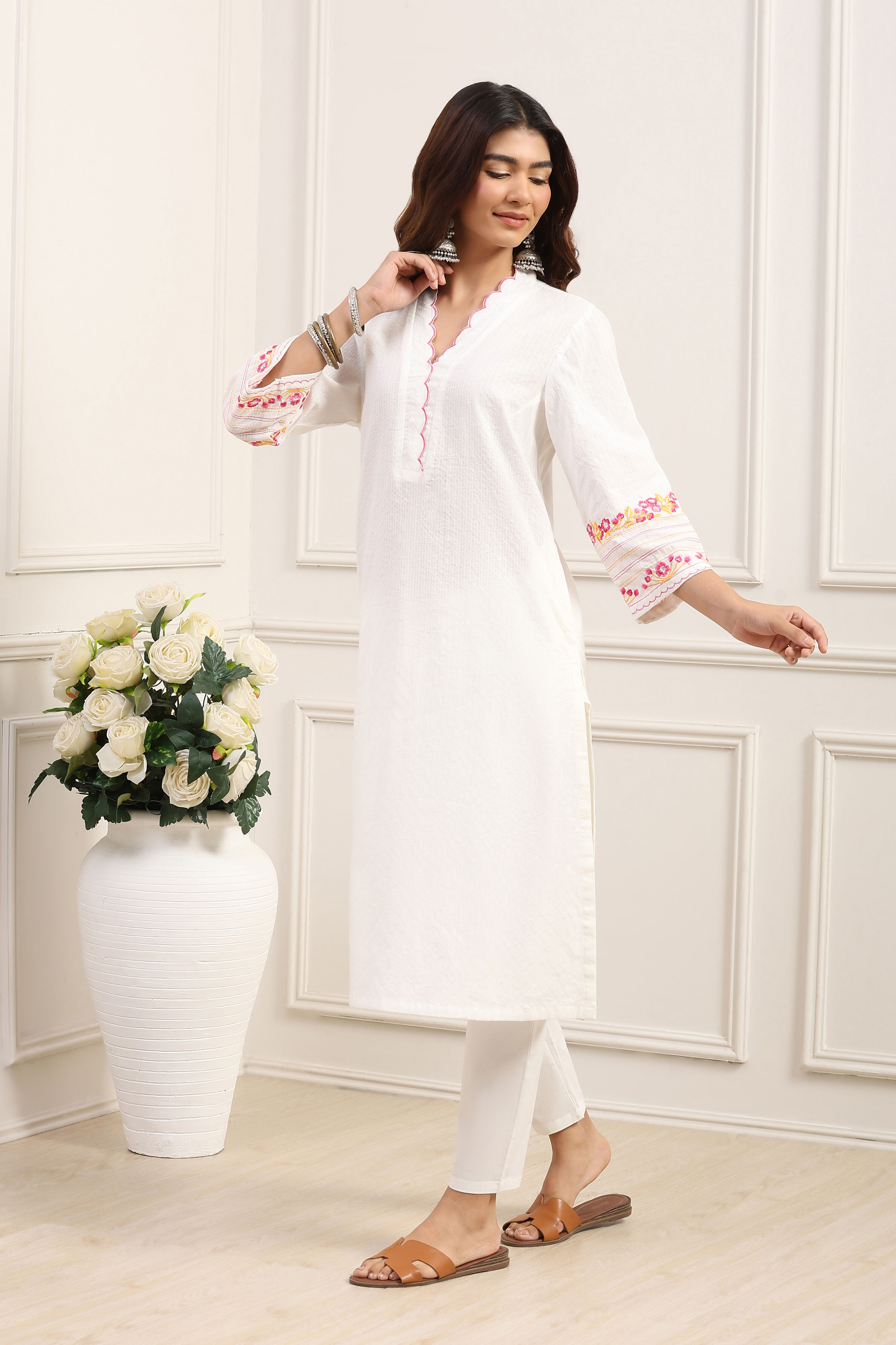 White Cotton Straight Kurta image number 2