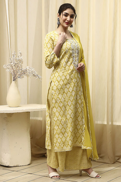 Coral Cotton Printed Embroidered Unstitched Suit Set image number 6