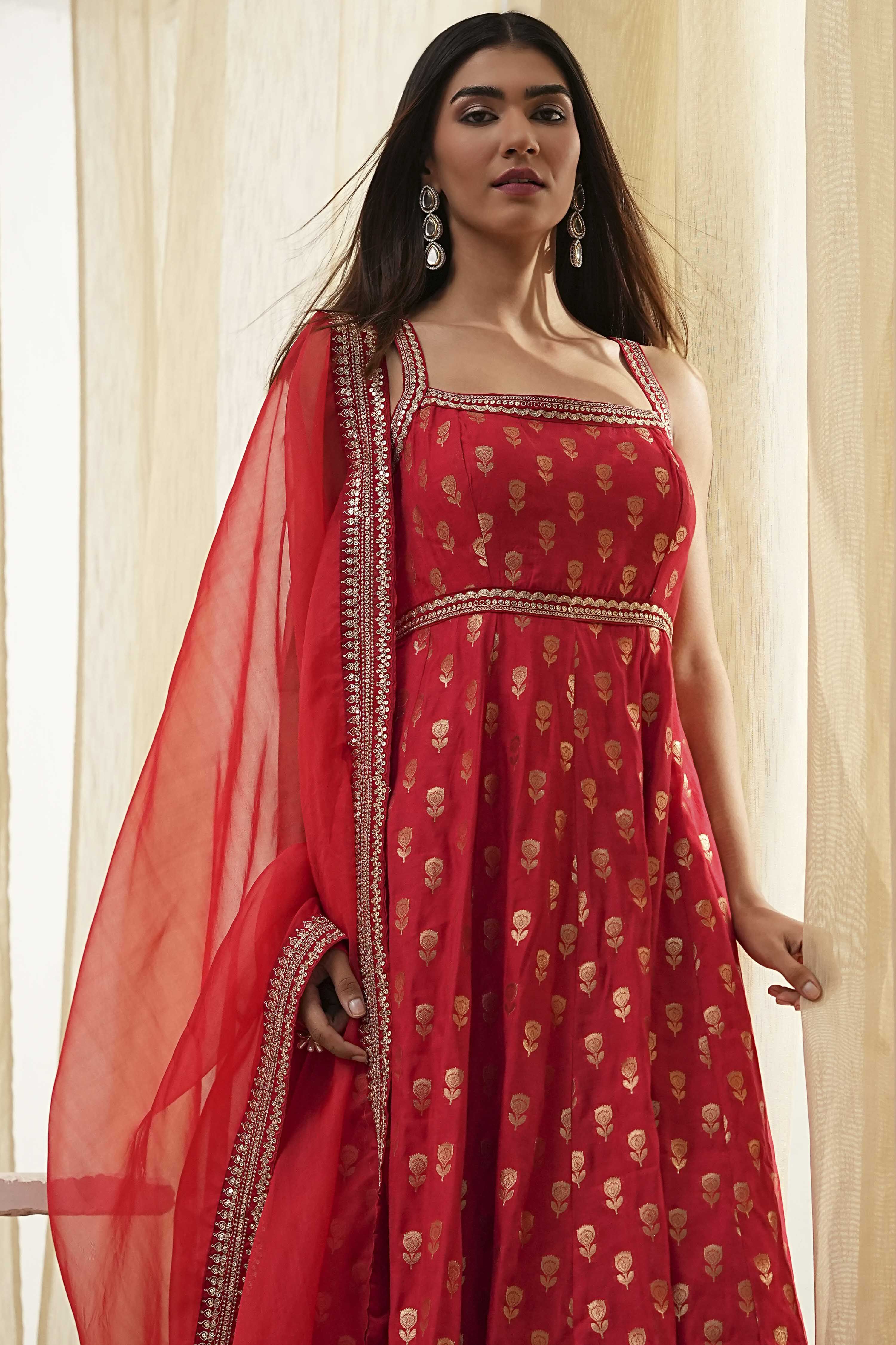 Red Yarn-Dyed Strappy Anarkali Suit Set image number 7