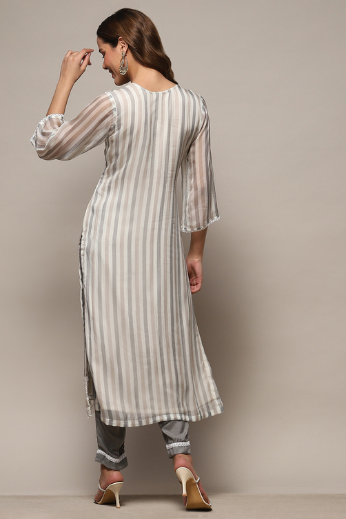 Grey Organza Unstitched Suit Set image number 6