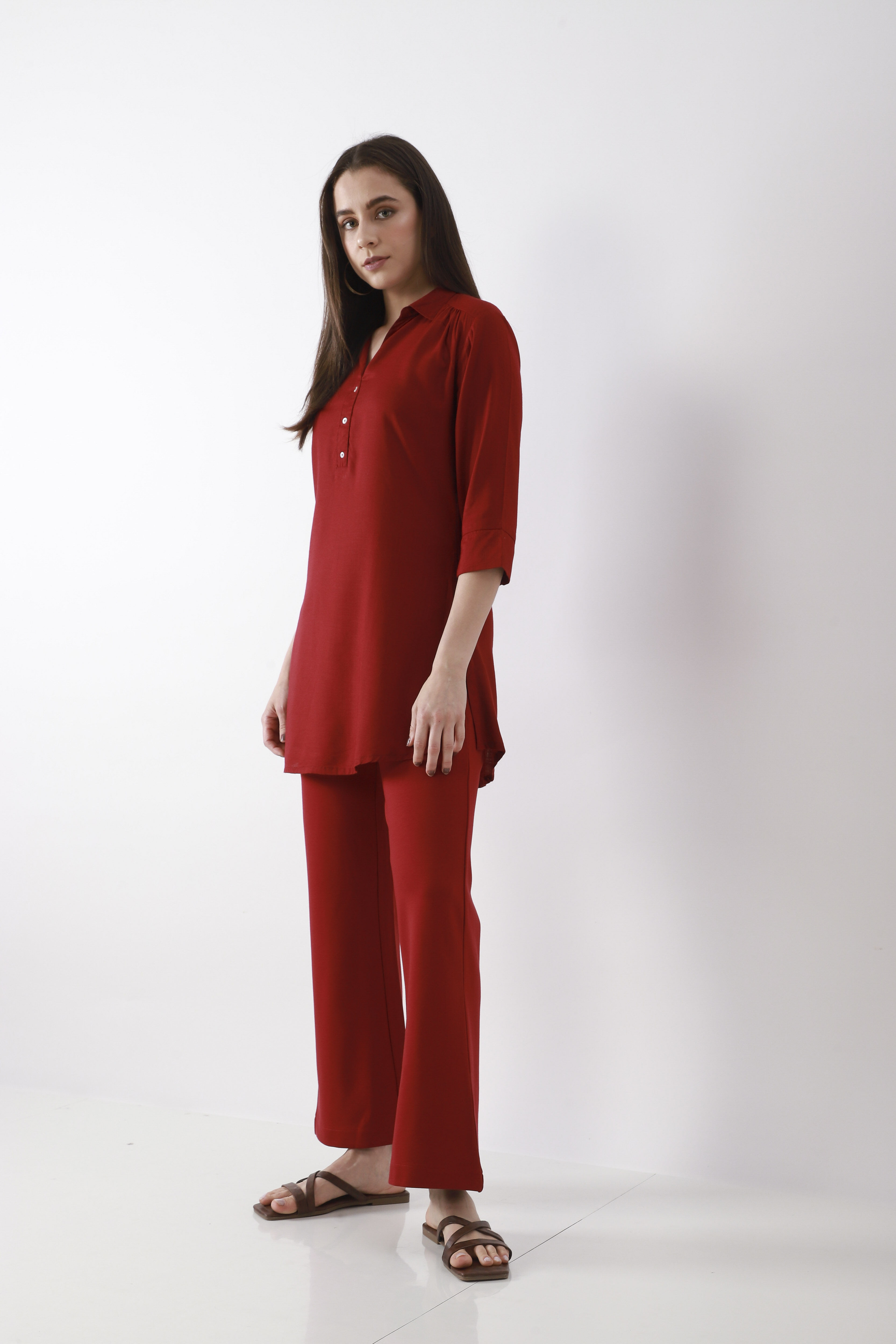 Maroon Solid Flared Pants image number 0