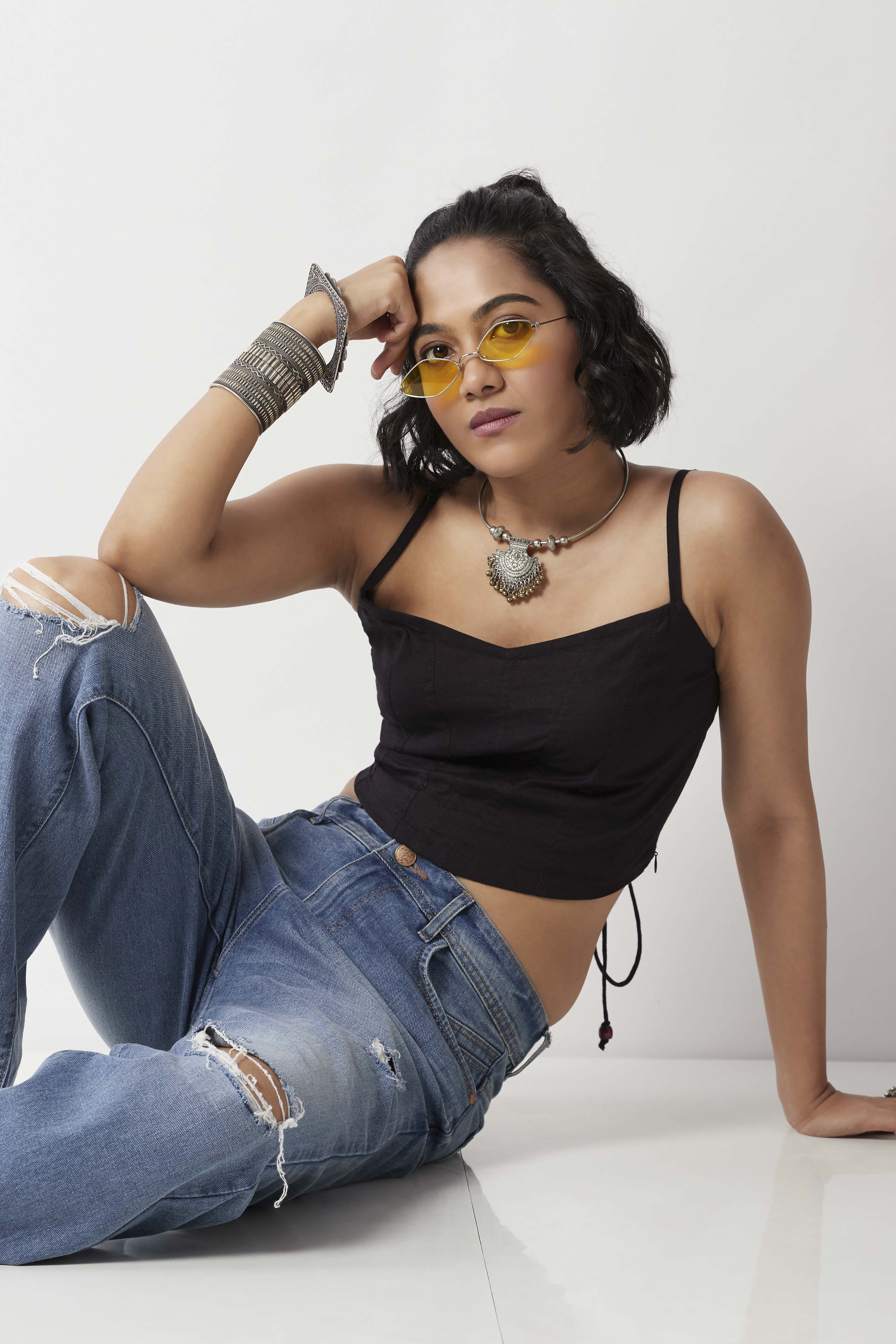 Black Cotton Fitted Strappy Crop Top image number 0