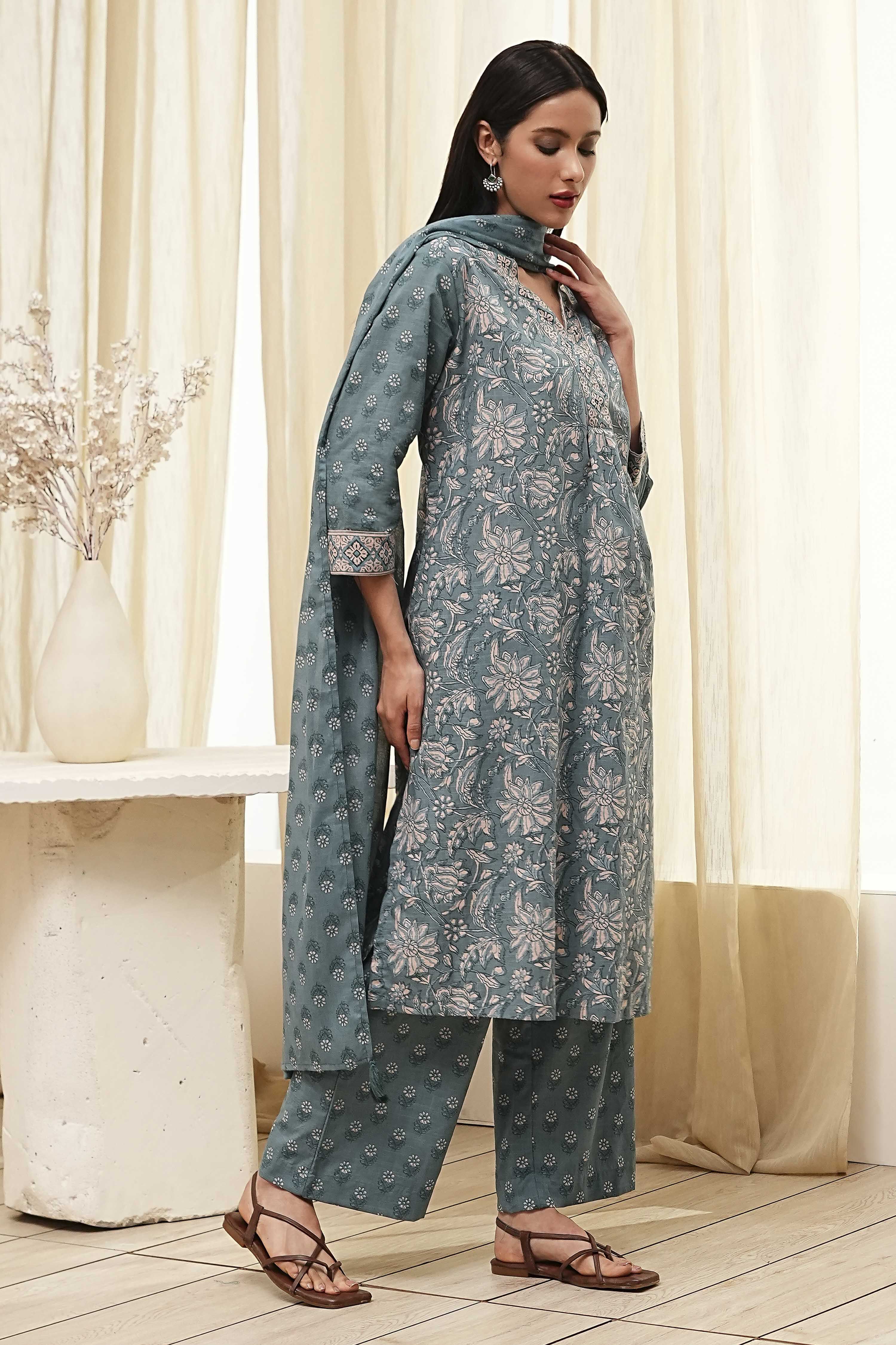 Green Cotton Printed Straight Suit Set image number 4