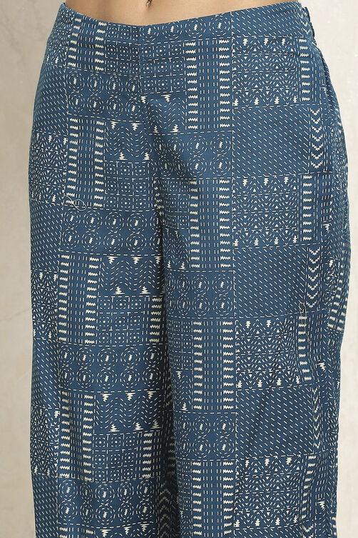 Off- White and Blue Cotton Printed Unstitched Suit Set image number 3