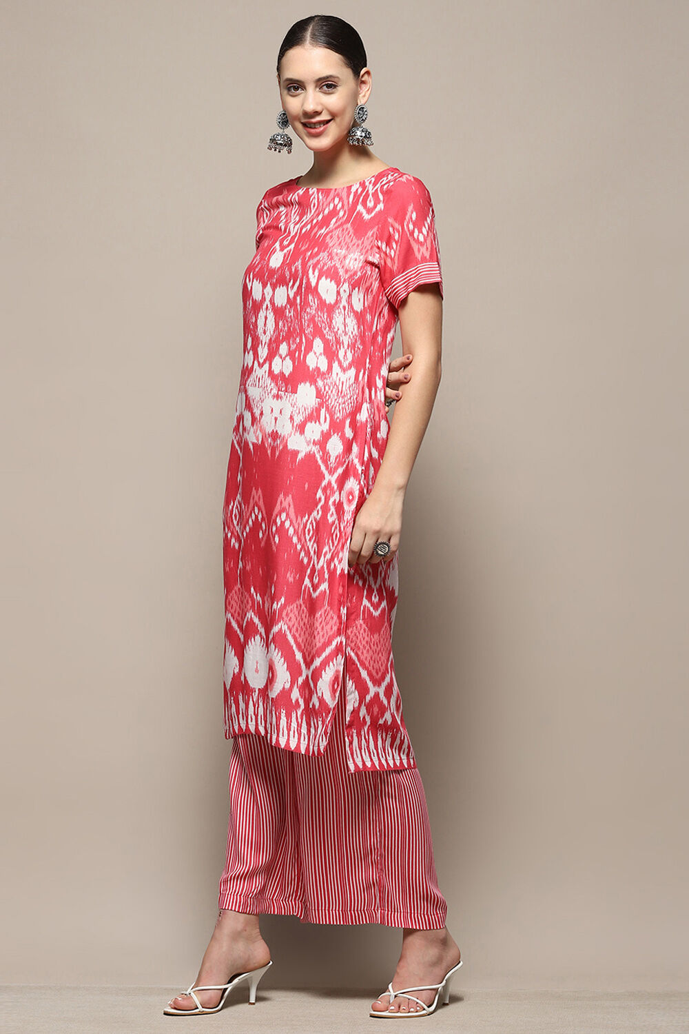 Blue Printed Straight Kurta Set image number 3