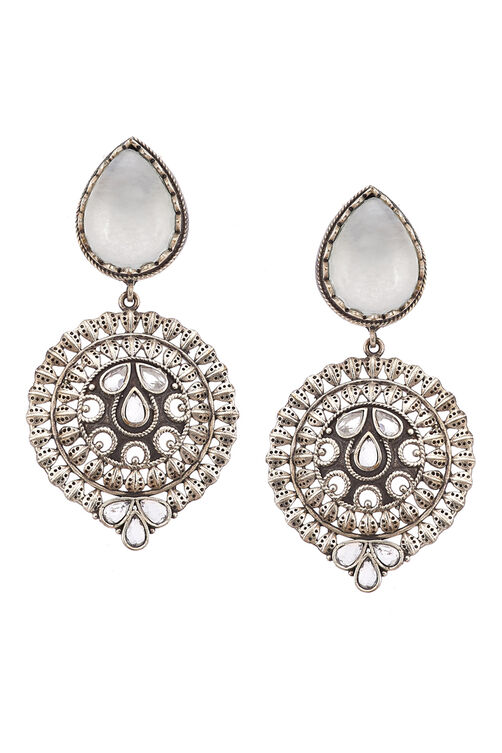 Oxidized And Nude Earrings image number 2
