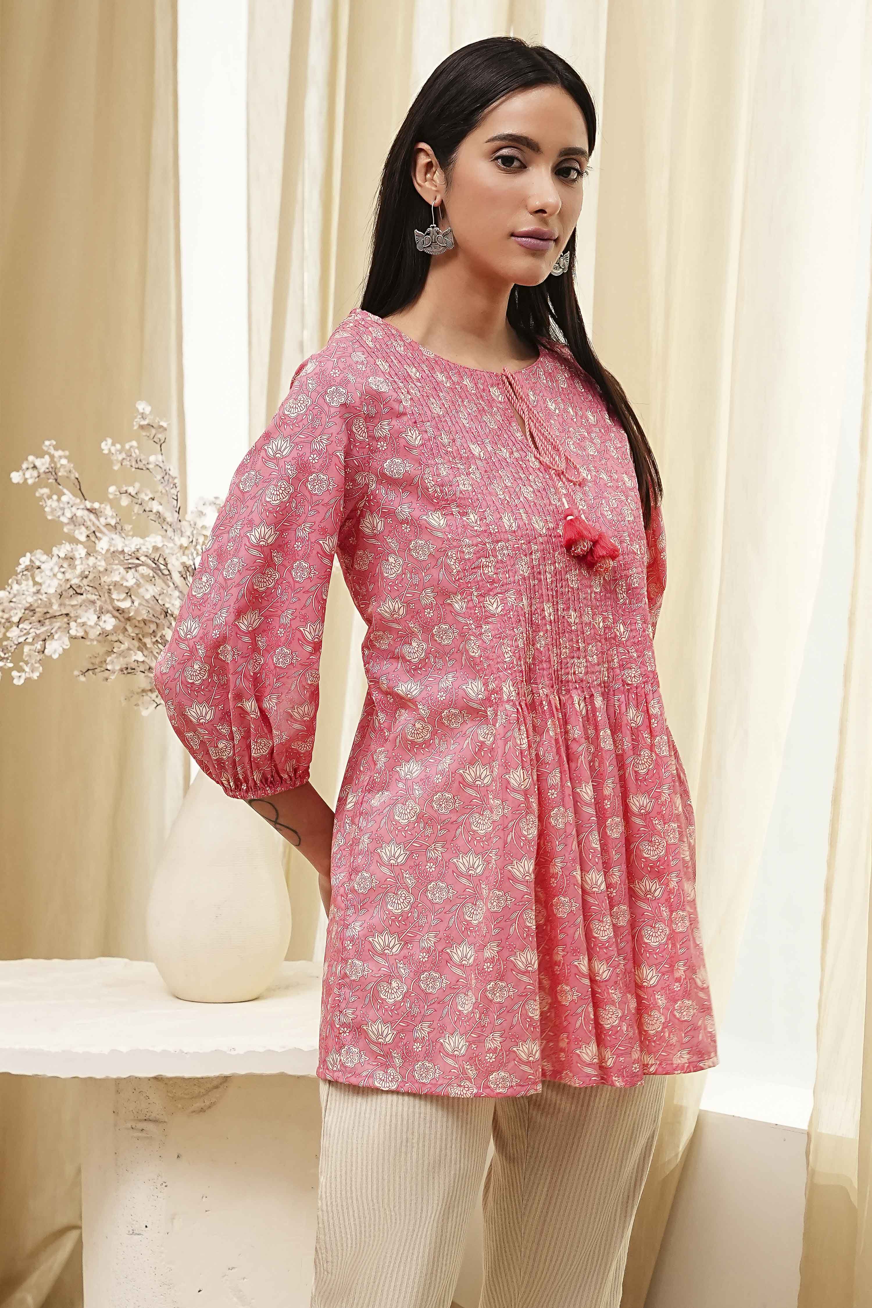 Coral Cotton Pleated Short Kurta image number 4