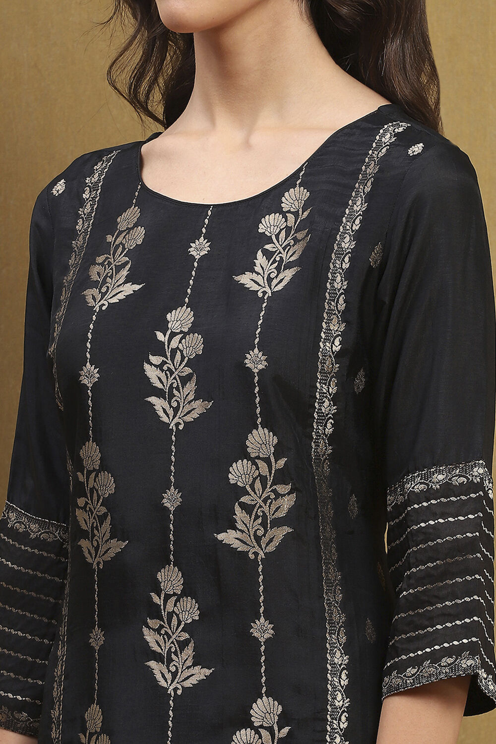 Black Viscose Blend Floral Yarn Dyed Straight Suit Set image number 1