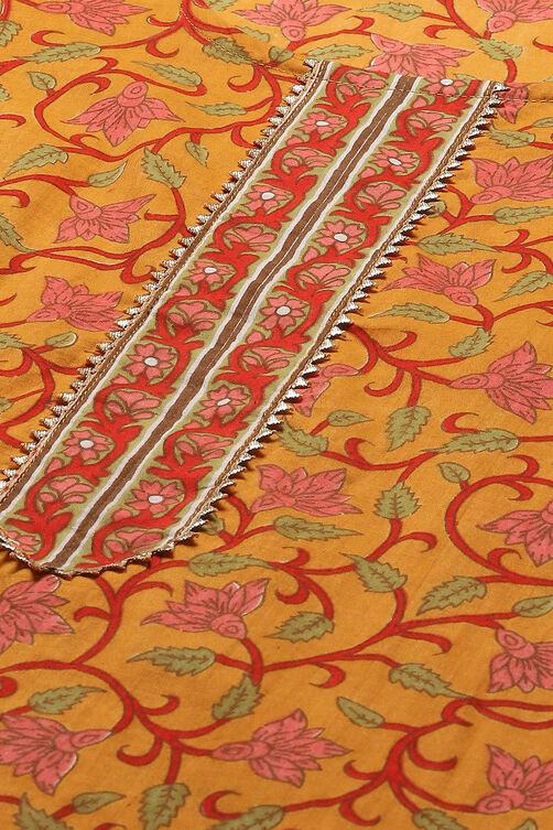 Pink Cotton Unstitched Suit set image number 2