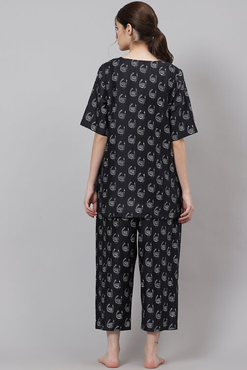Black Straight Cotton Three Piece Printed Sleepwear Set image number 6