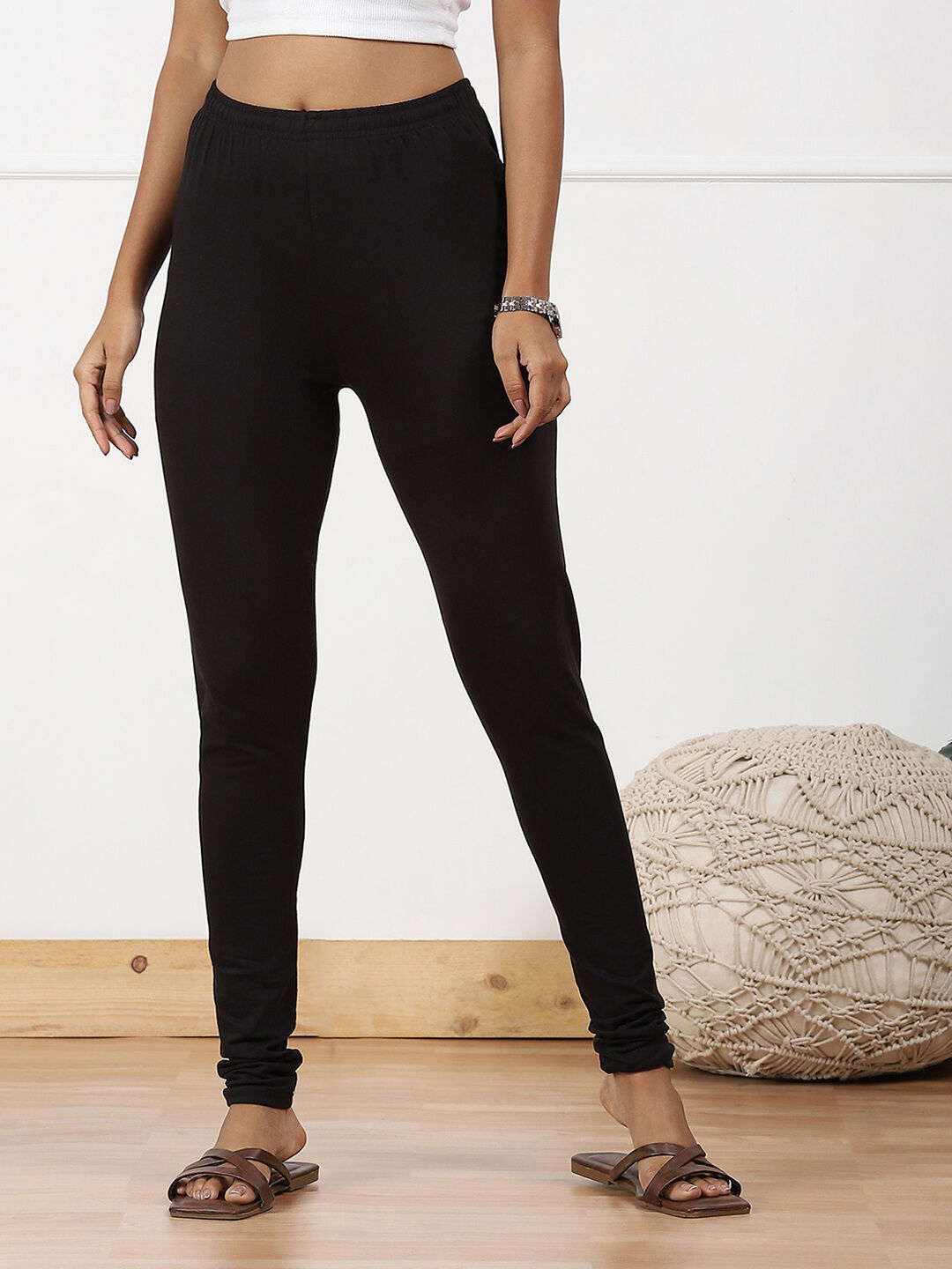 Black Cotton Blend Solid Churidar image number 4