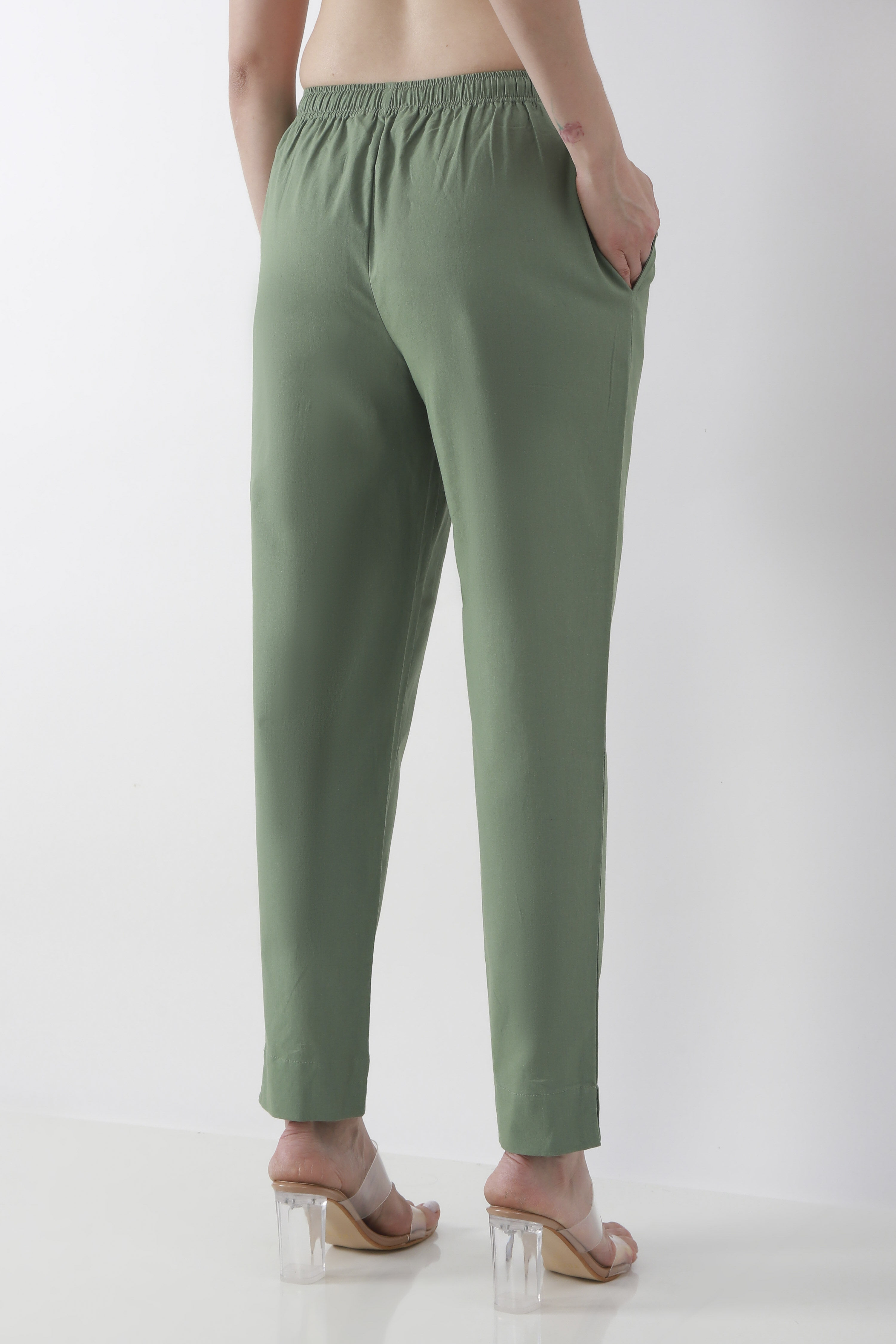 Green Cotton Solid Fitted Pants image number 5