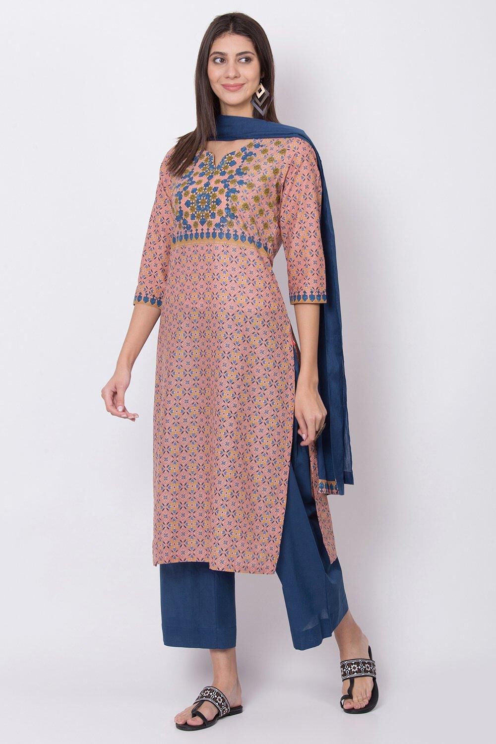 Peach Straight Kurta Palazzo Suit Set image number 2