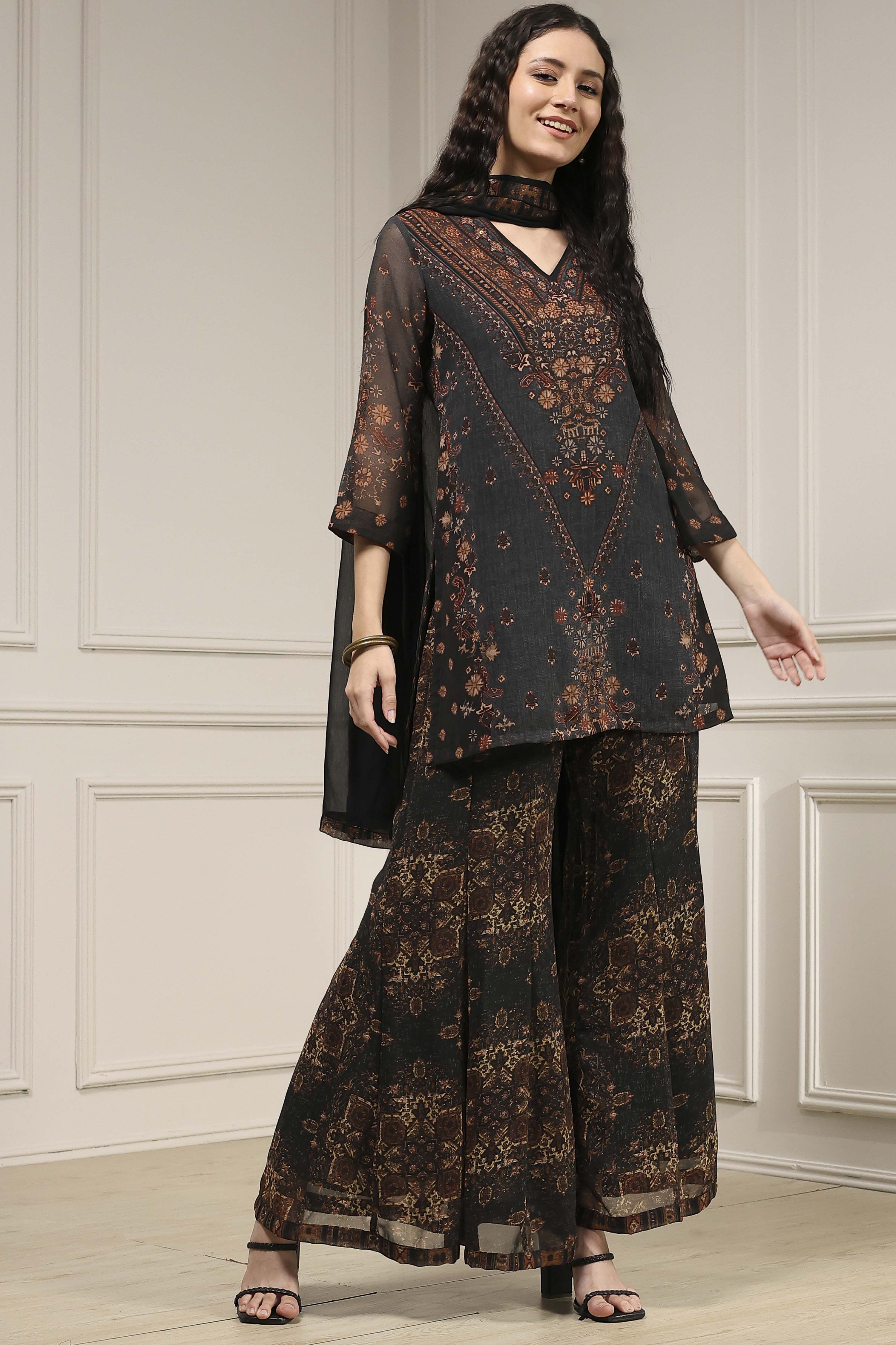 Charcoal Black Printed Straight Suit Set image number 5