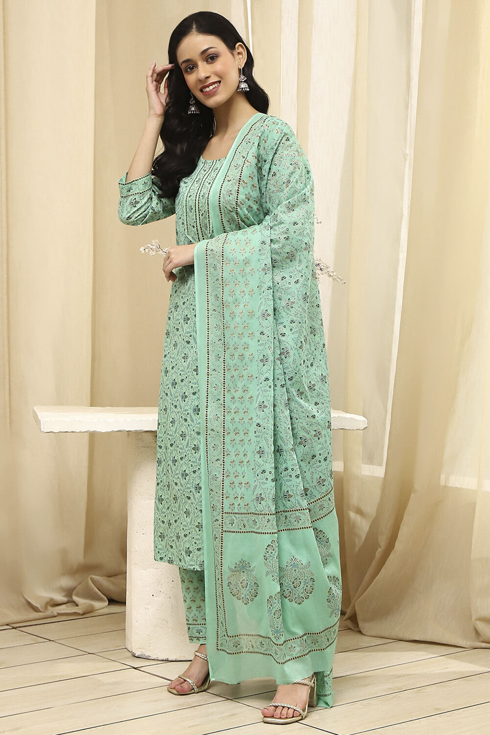 Green Cotton Screen Print Unstitched Suit Set image number 4