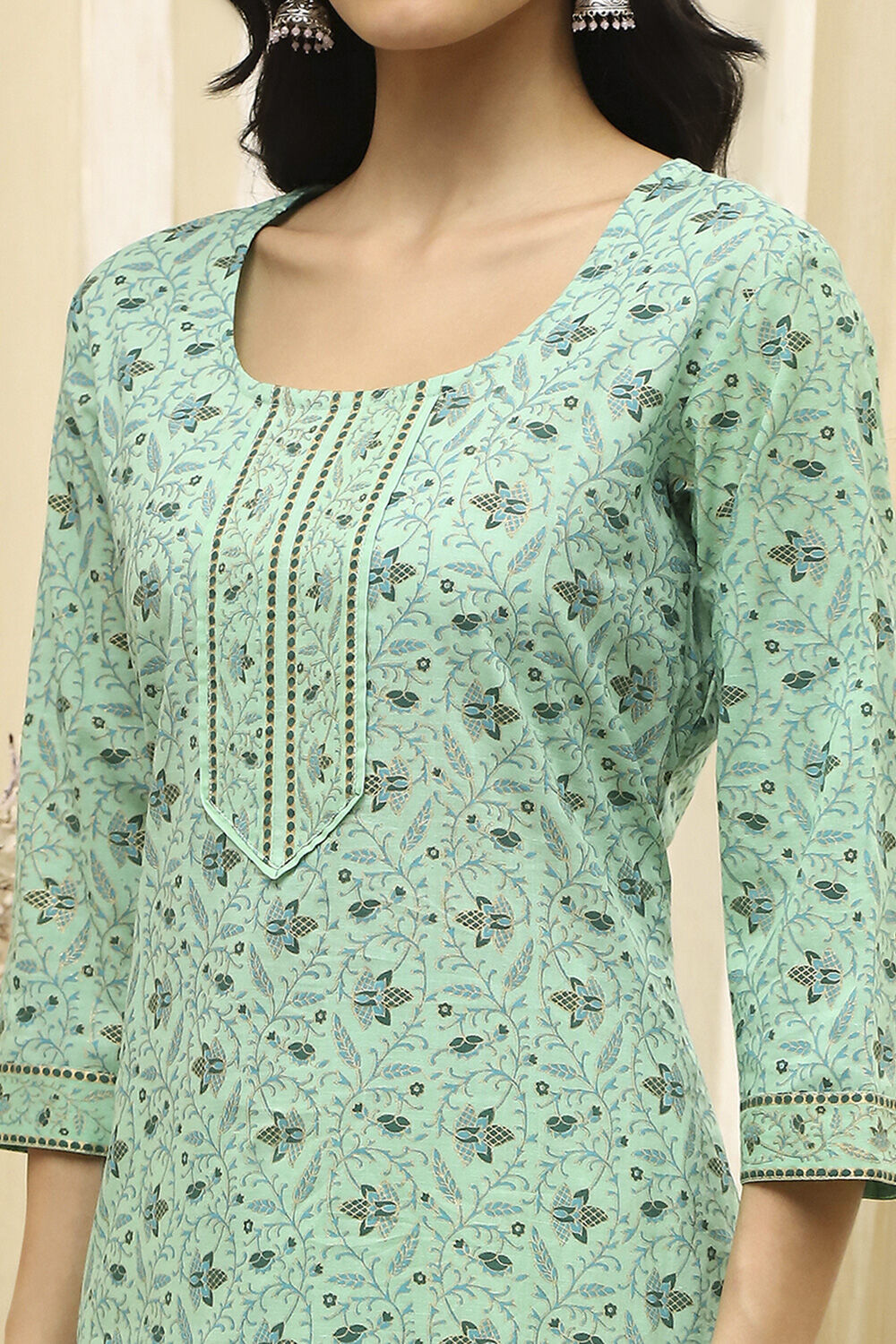 Green Cotton Screen Print Unstitched Suit Set image number 2