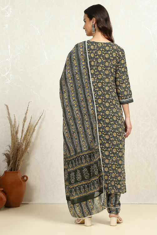 Green Cotton Floral Printed Unstitched Suit Set image number 5