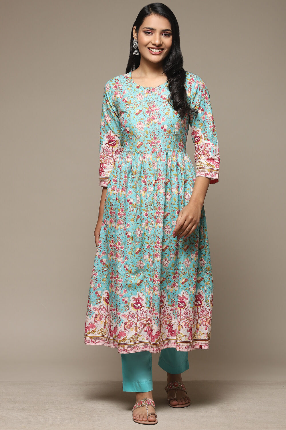 Blue Cotton Gathered Kurta Pants 2 Piece Set image number 6