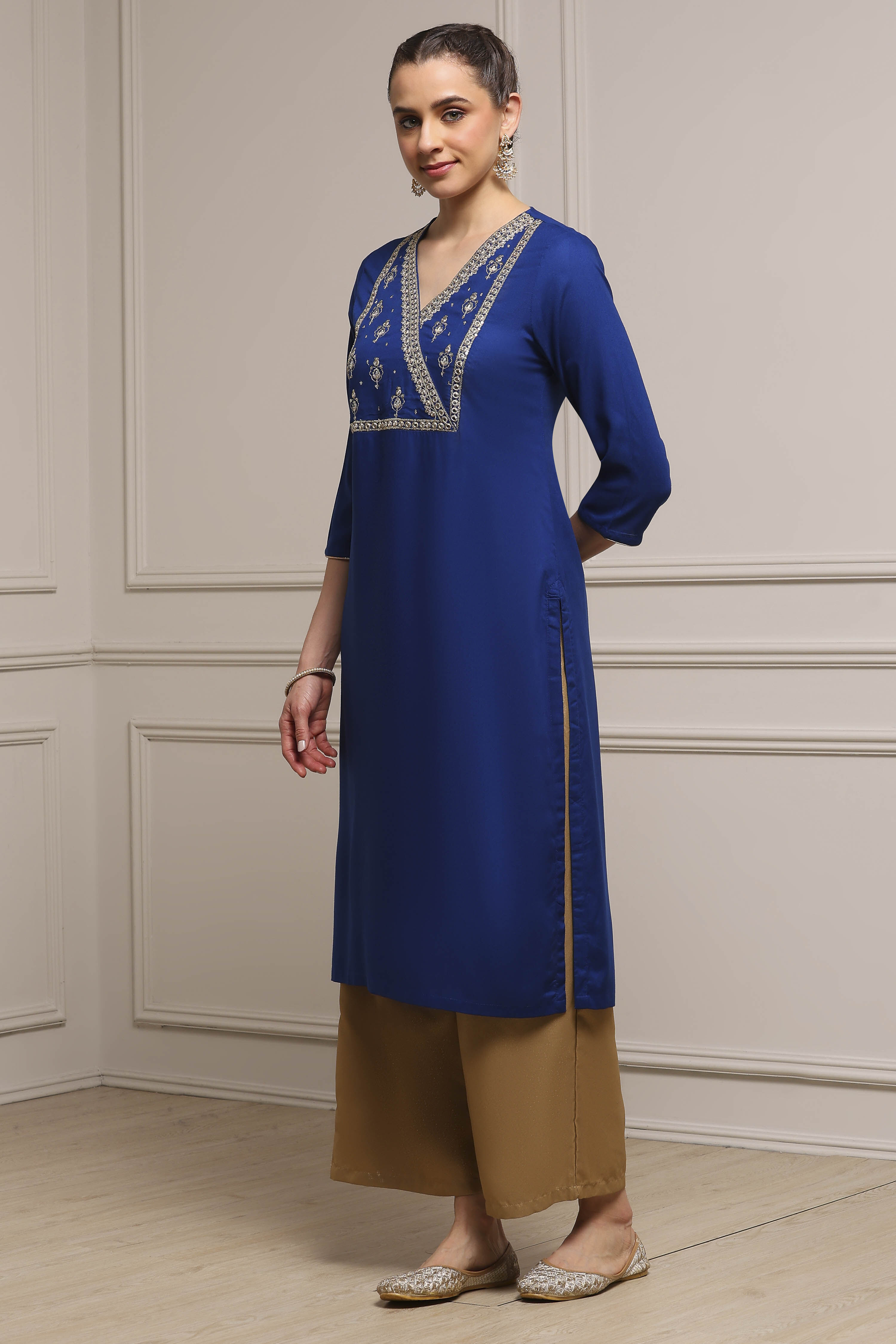 Blue Viscose Rayon Straight Dyed Kurta image number 2