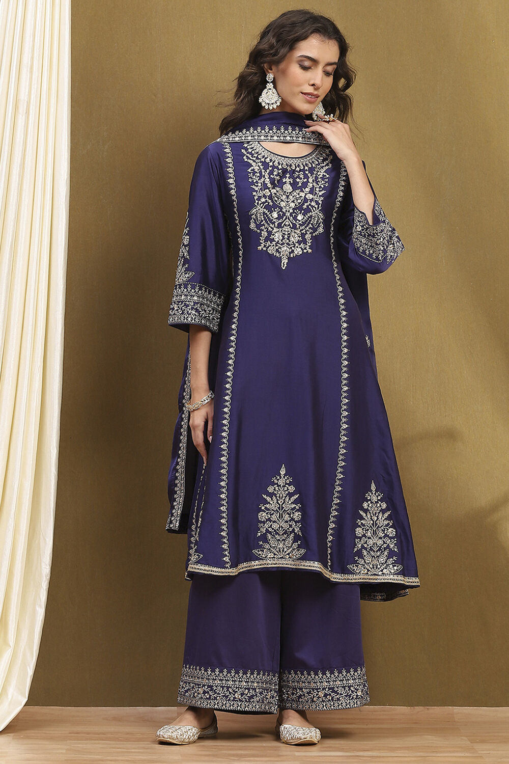 Purple Silk Chanderi Embroidered Kalidar Suit Set image number 6