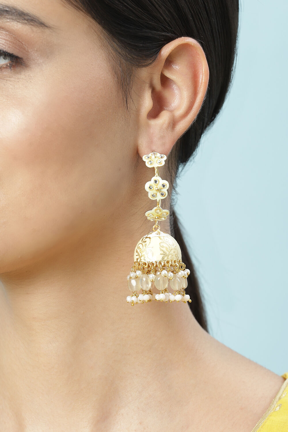 Cream Brass Earrings image number 1