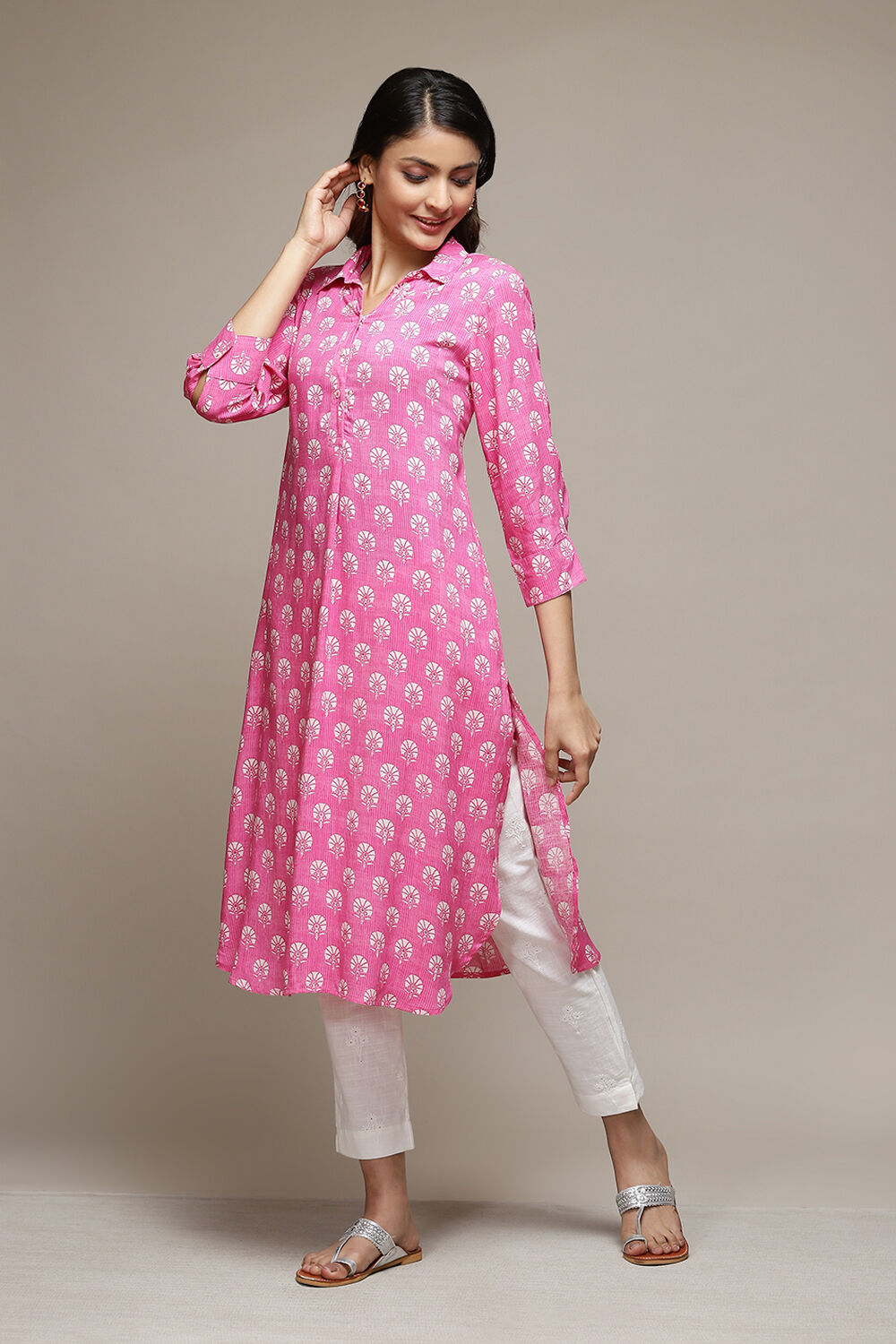 Pink Rayon Straight Printed Kurta image number 2