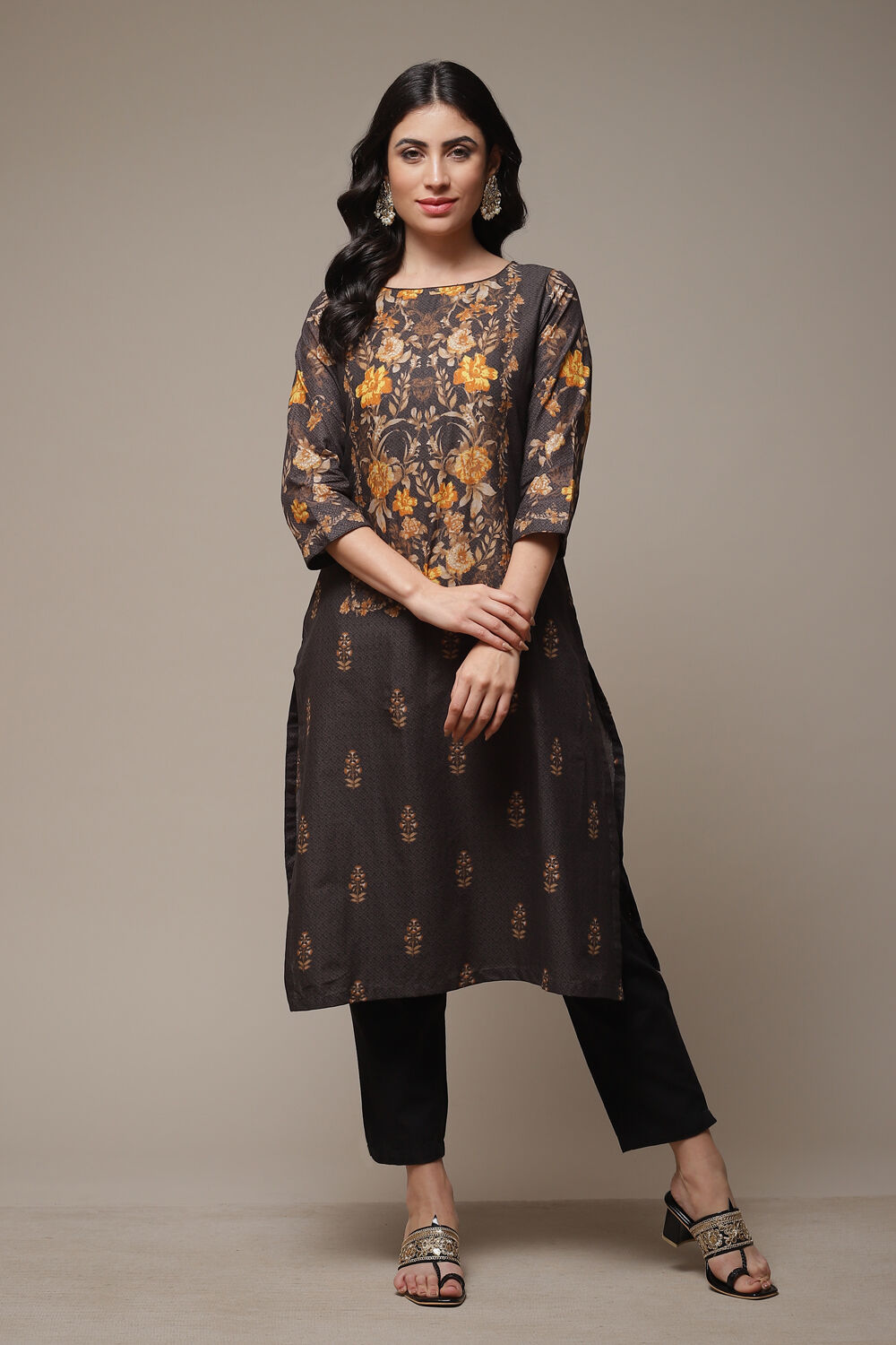 Beige Cotton Straight Printed Kurta image number 1