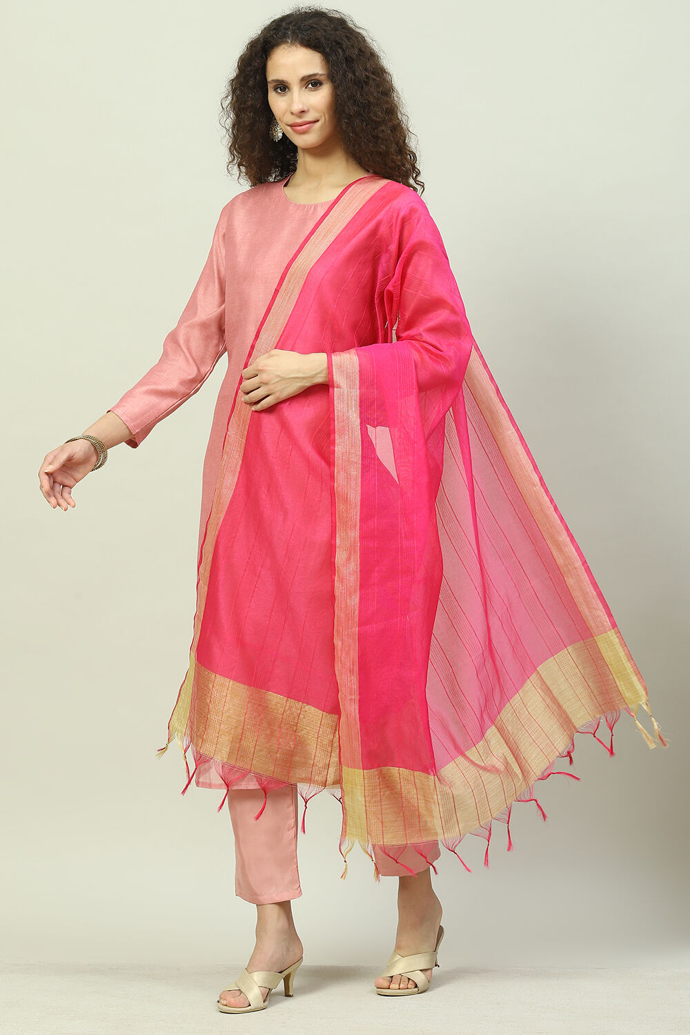 Fuschia Art Silk Yarndyed Dupatta image number 2