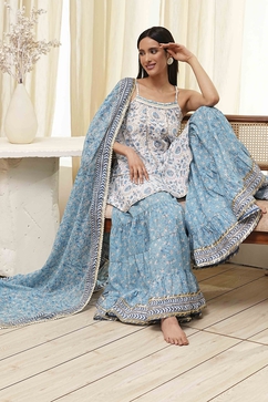 White and Blue Cotton Floral Flared Suit Set image number 7