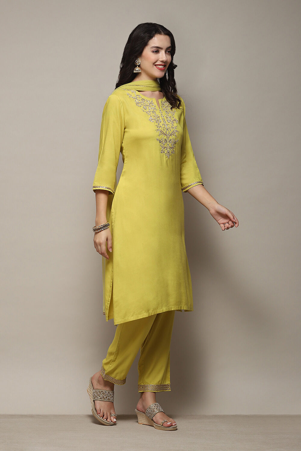 Lime Green Rayon flax Narrow Kurta Pant Suit Set image number 6