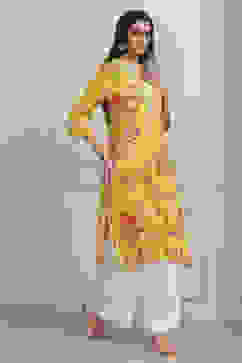 Yellow Viscose Rayon Straight Kurta image number 4